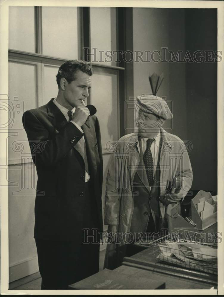 1957 Press Photo Actor Donald Gray plays British detective Mark Saber on NBC-TV