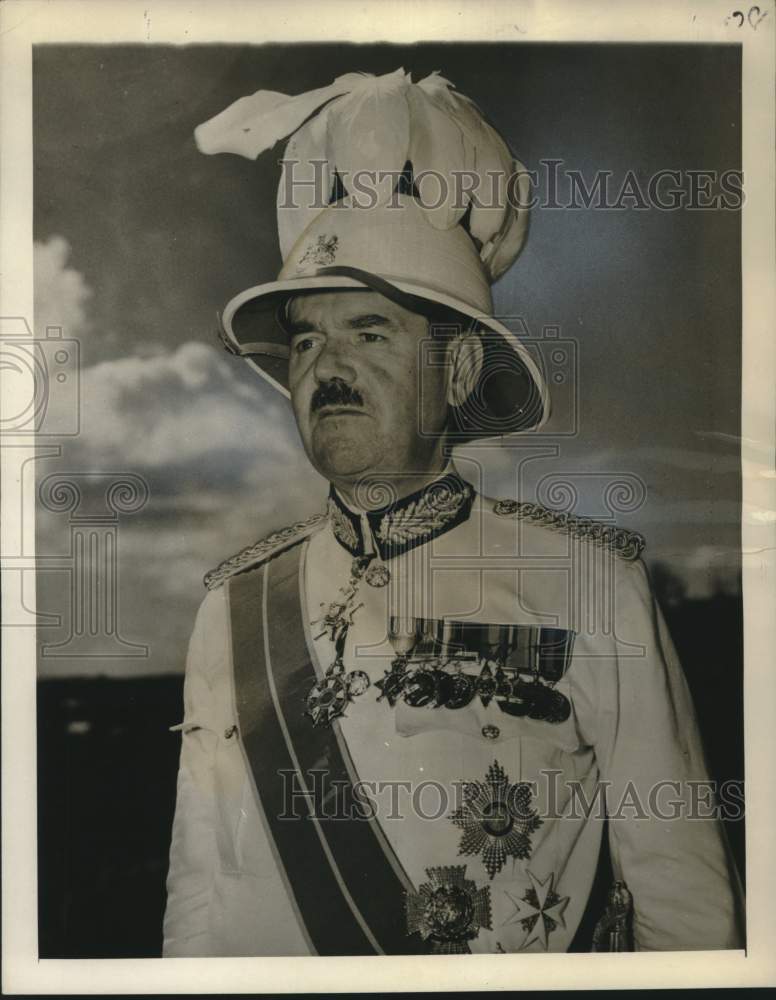 1953 Press Photo Lieutenant General Alexander Hood, Bermuda