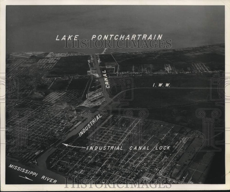 Load image into Gallery viewer, 1946 Press Photo Industrial Canal, Mississippi River and Lake Pontchartrain
