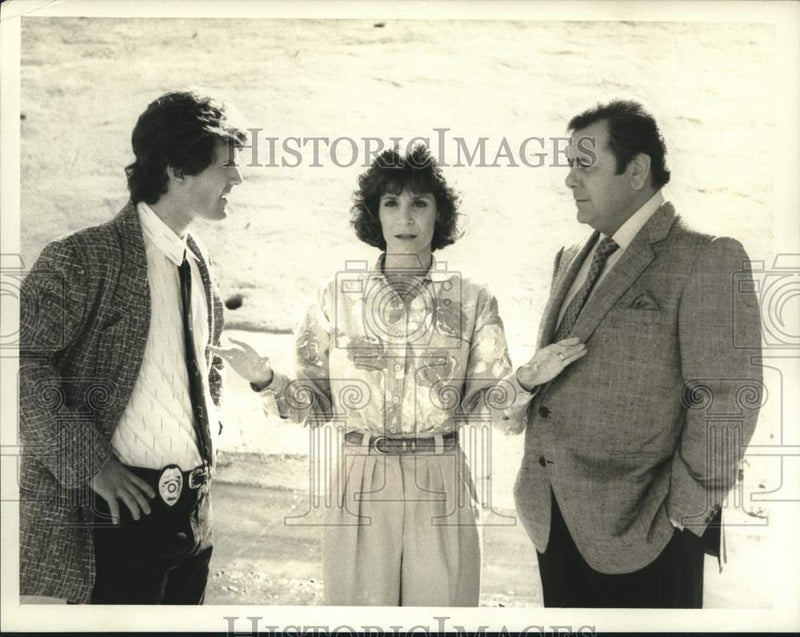 Load image into Gallery viewer, 1987 Press Photo Scene from "The Oldest Rookie" Television Series - nox26879
