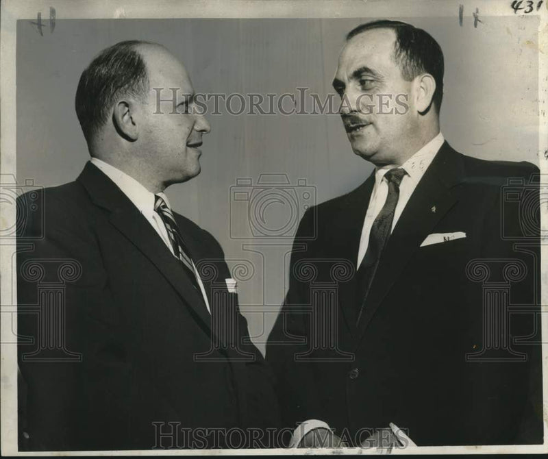Load image into Gallery viewer, 1957 Press Photo New Orleans Jewish Community Center Meeting Attendees
