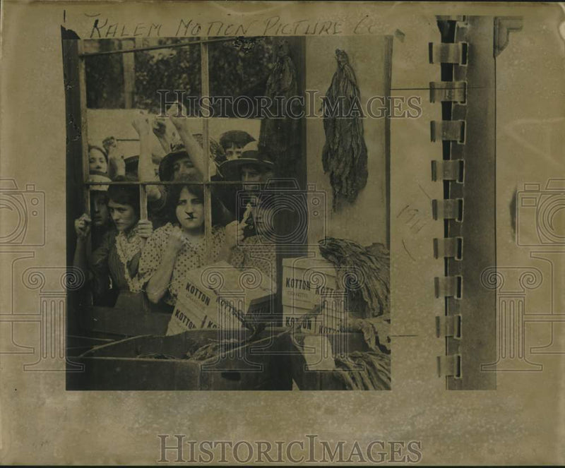 Load image into Gallery viewer, 1911 Press Photo Silent Film Actress Lillian Touzet in "Girl Strikers"
