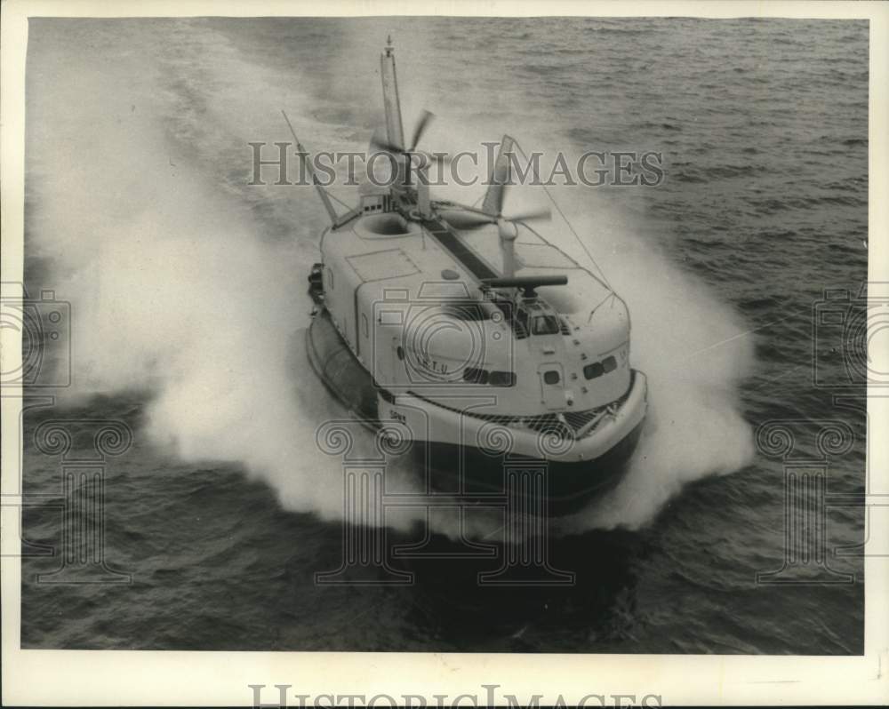 1964 Press Photo Largest, Heaviest, Fastest Hovercraft Built to Date - nox27202