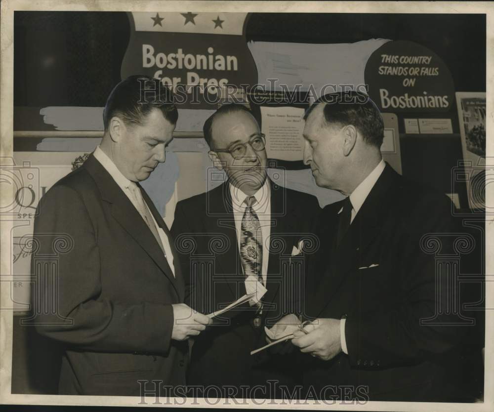 1952 Press Photo Participants at Shoe Styles Conference in New Orleans