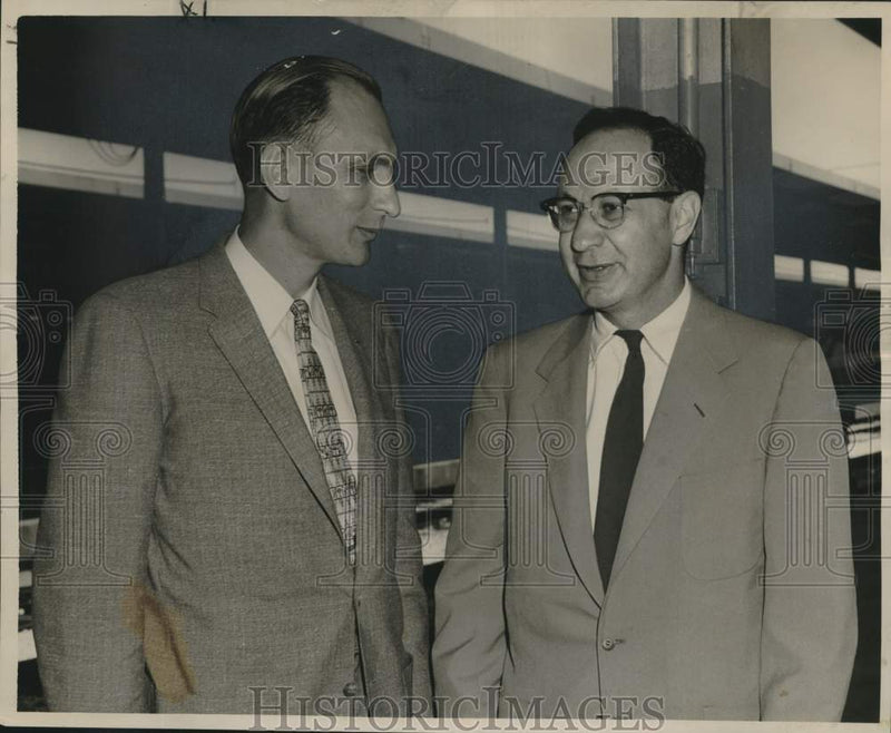 Load image into Gallery viewer, 1956 Press Photo Louisiana Heart Association President-Elect Greets Forum Guest
