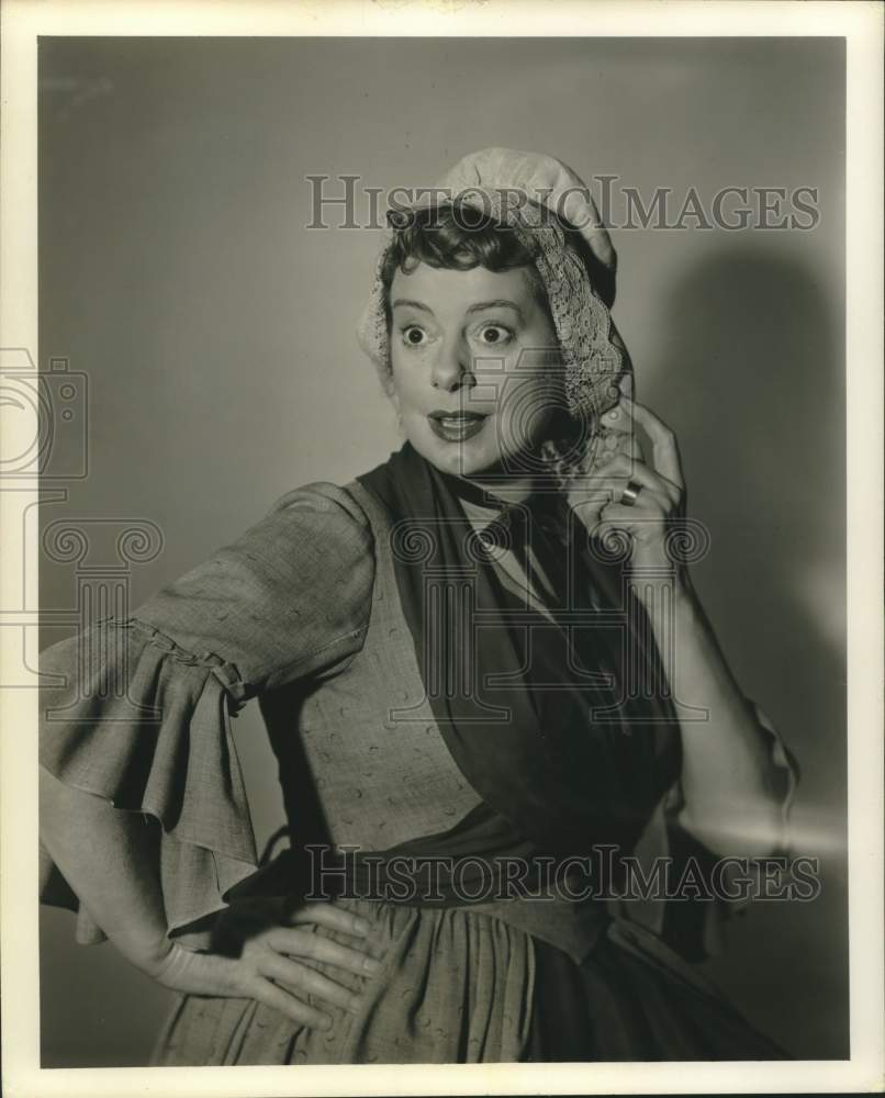 1953 Press Photo Actor Elsa Lanchester in "The Baker of Barnbury" - nox27364
