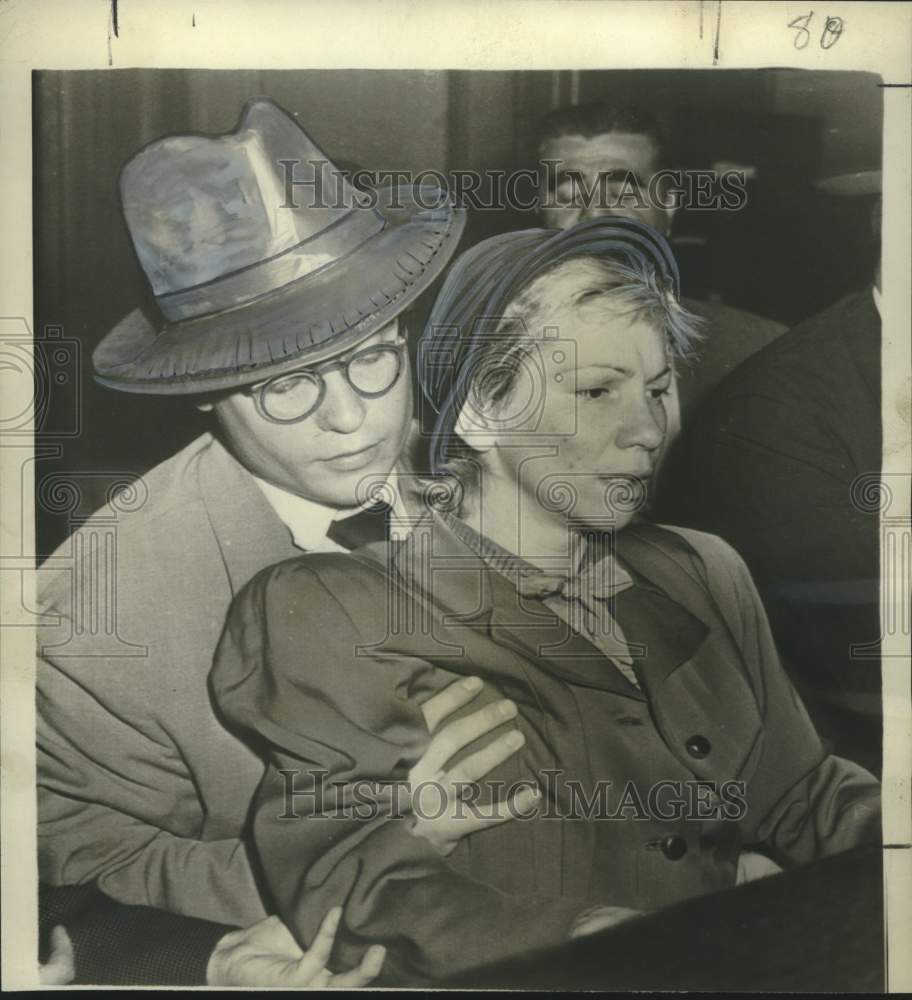 1951 Press Photo Philene Kirkwood, Accused of Kidnapping Son, Husband