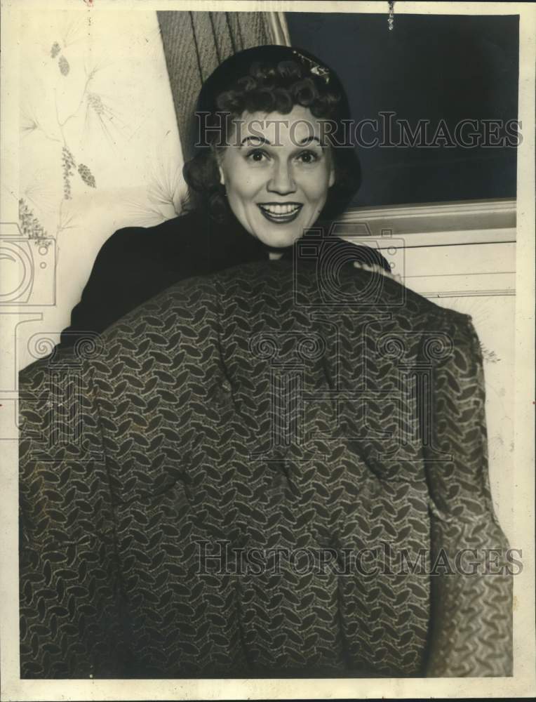 1941 Press Photo Minnie Mouse Voice Actress Shirley Krebs - nox27472