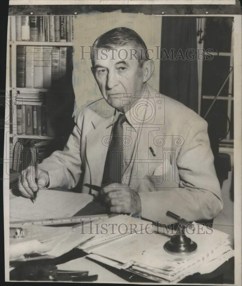 Load image into Gallery viewer, 1950 Press Photo Former U.S. Sixth Army Commander General Walter Krueger
