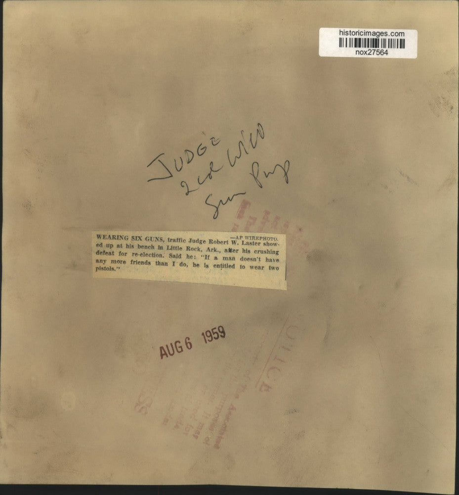 1959 Press Photo Traffic Judge Robert W. Laster on Bench with 6 guns, Arkansas