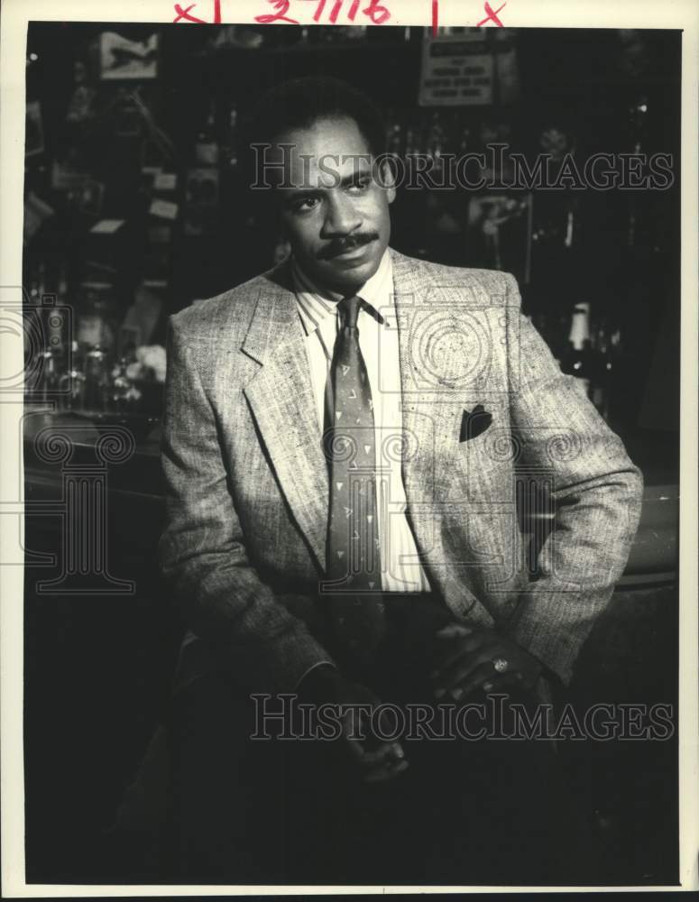 1987 Press Photo Actor Tim Reid of &quot;Frank&#39;s Place&quot; - nox27724