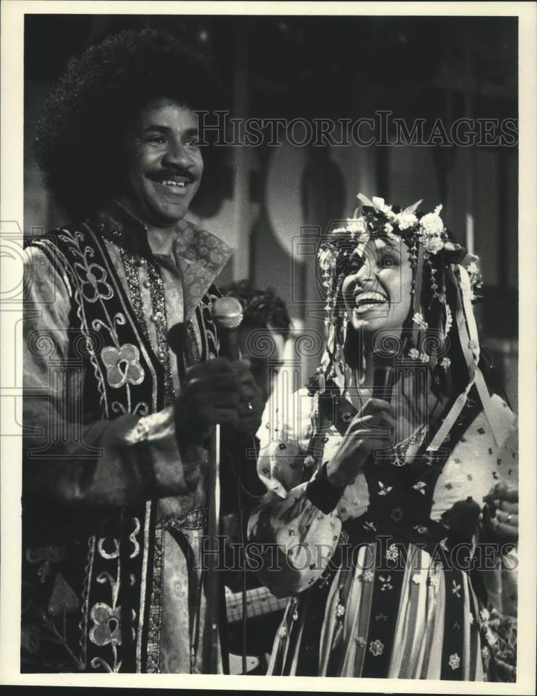 1980 Press Photo Actors Tim &amp; Daphne Reid on &quot;SNOOPS&quot; - nox27725- Historic Images