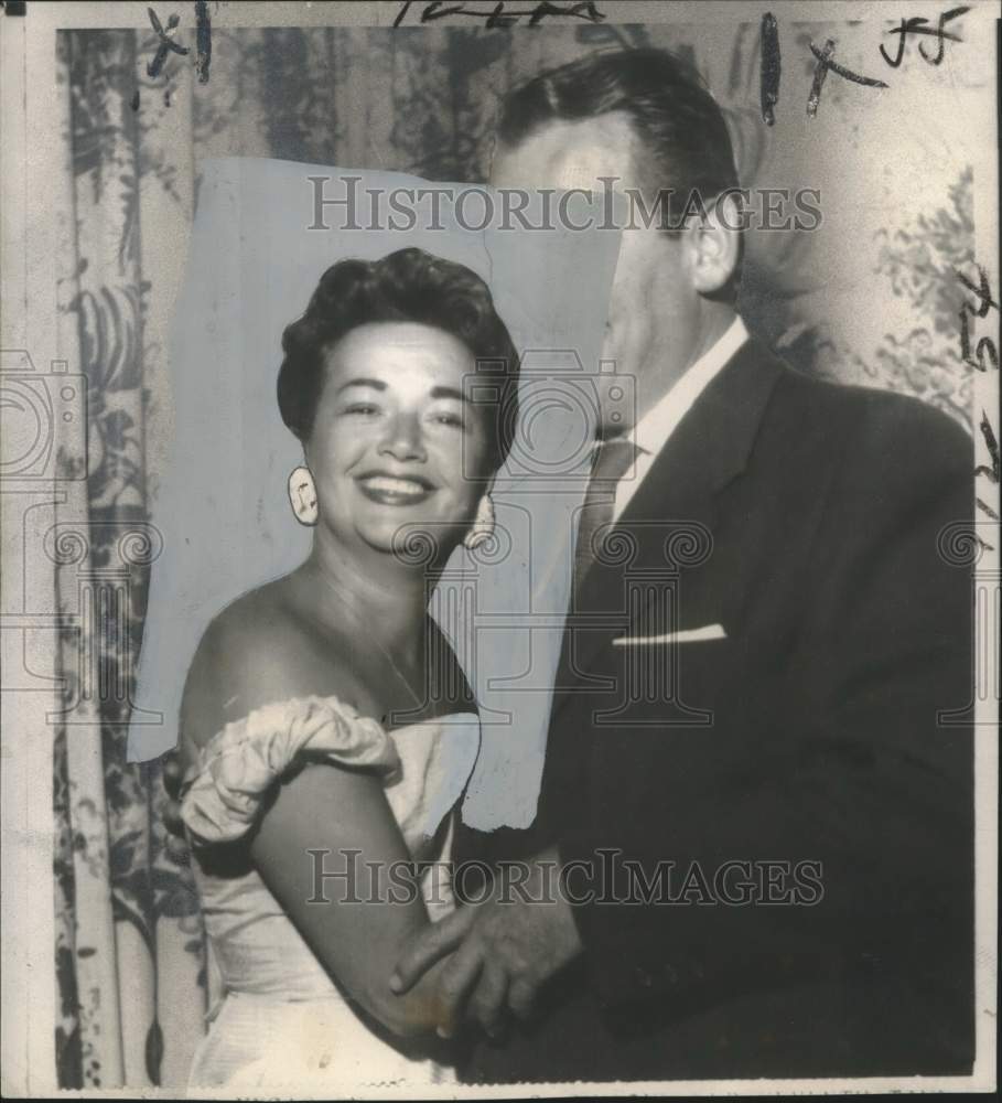 1955 Press Photo Actress Arline Judge and Husband Edward C. Heard after Wedding