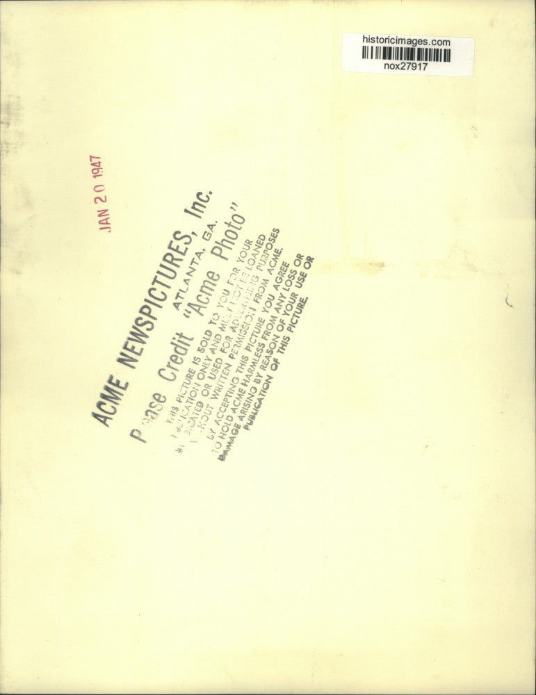 1947 Press Photo Tennis Star Jack Kramer with Wife, Month-Old son - nox27917