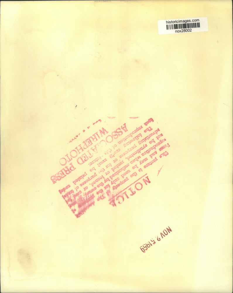 1959 Press Photo Actress Patty Kelly Readied for Filming "The Crowded Sky."