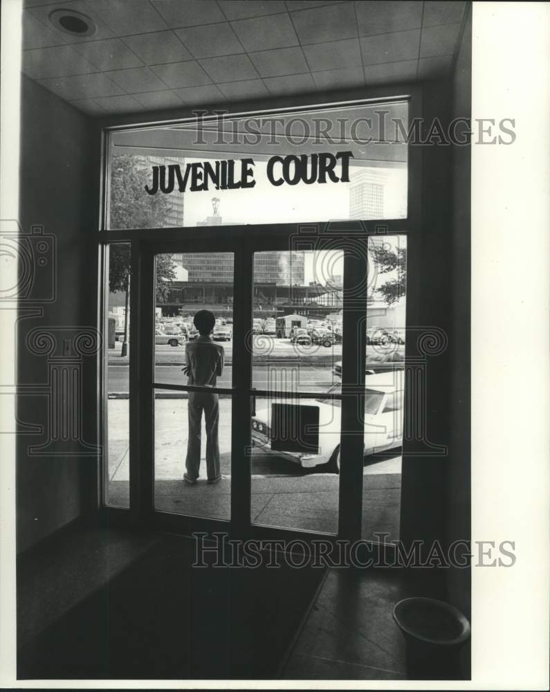 1957 Press Photo Boy Standing Outside Juvenile Court - nox28049