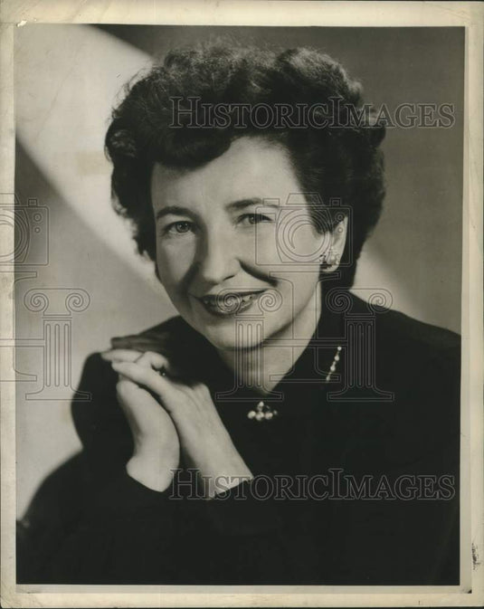 1947 Press Photo "Keep in Trim" Columnist Ida Jean Kain - nox28072- Historic Images