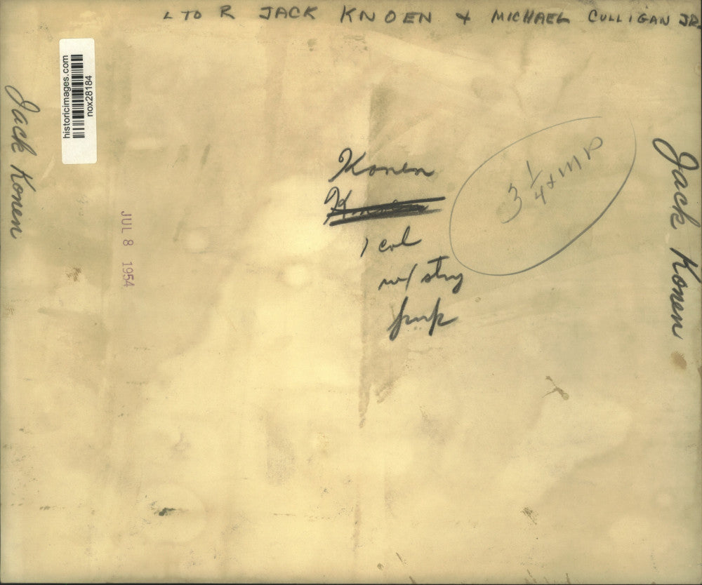 1954 Press Photo Jack Knoen and Michael Culligan Jr. attend a meeting