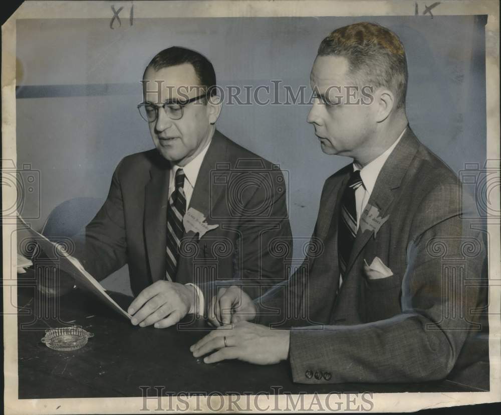 1957 Press Photo Family Service Assoc. of America representatives at a meeting