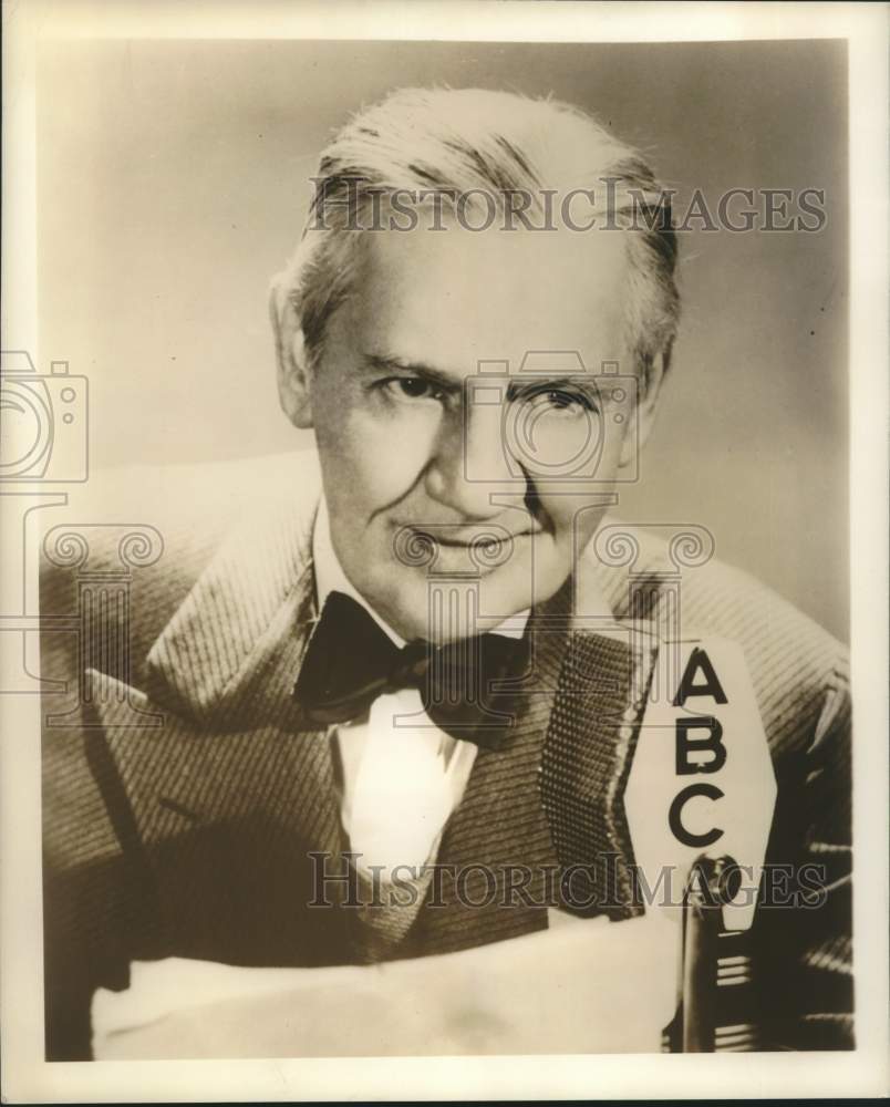 1950 Press Photo Veteran Newscaster Edwin C. Hill - nox28672