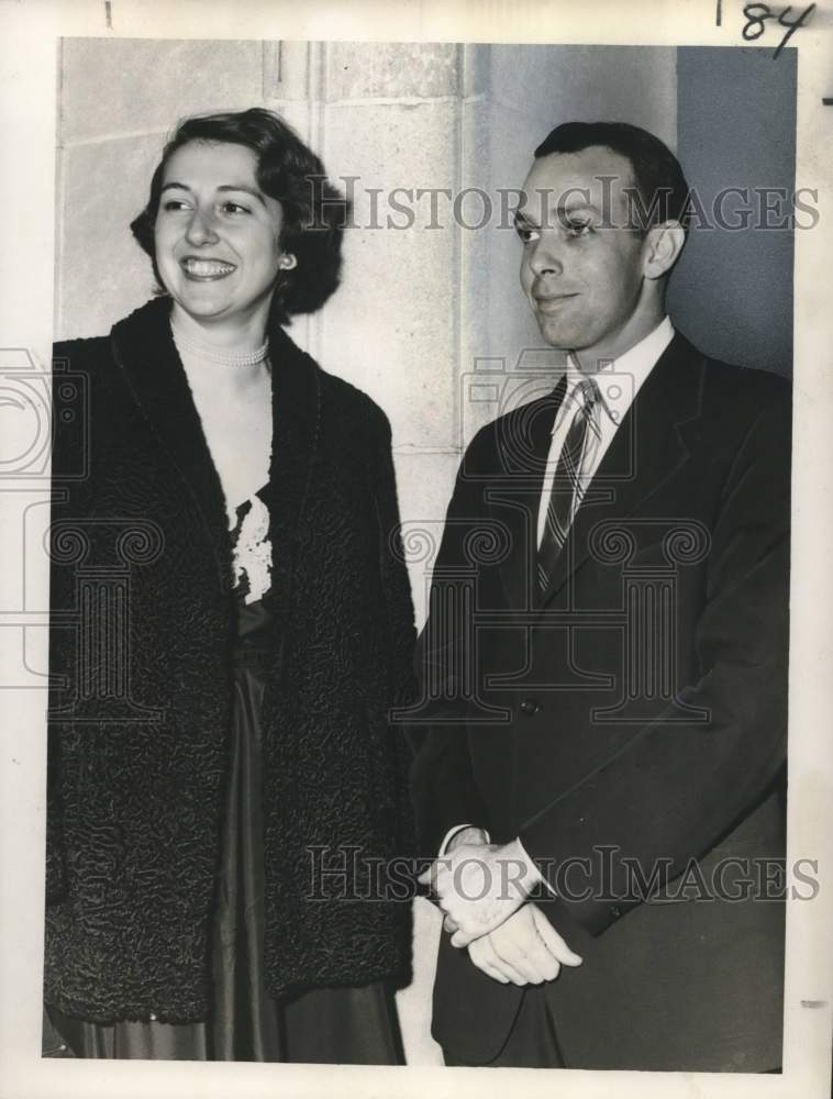 1952 Press Photo Miss Russell Stone, Paul King - nox28766