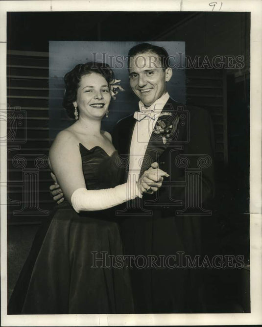 1954 Press Photo Miss Margaret Stewart, Dr. Paul Horn at Coquettes Dance