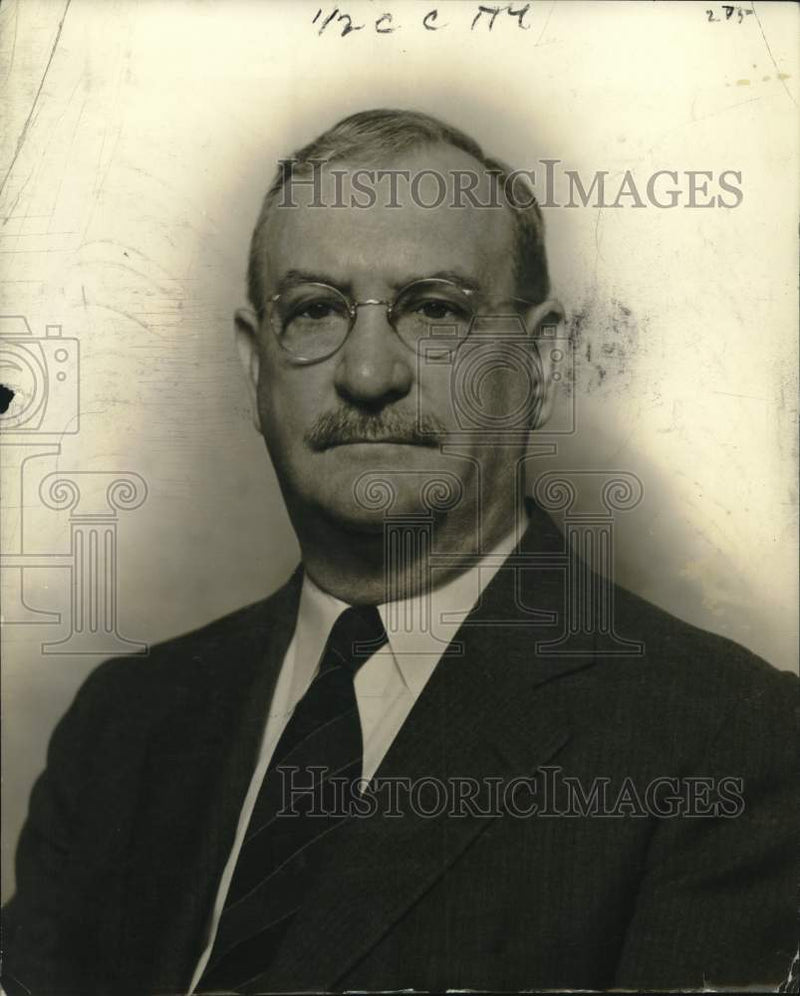 Load image into Gallery viewer, 1940 Press Photo Professor William B. Gregory - nox29138
