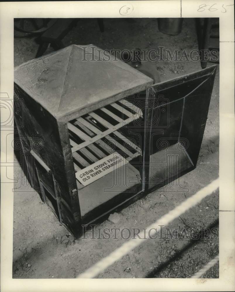 1952 Press Photo Cabin Stove from Old New Orleans River Boat - nox29308