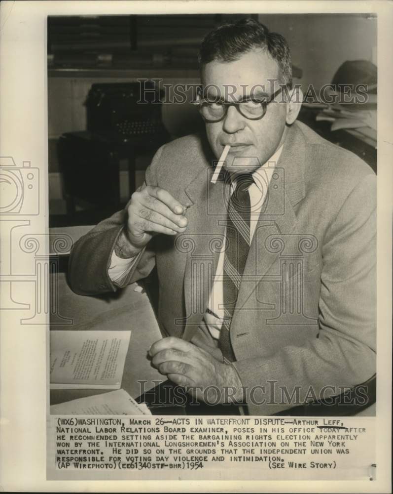 Load image into Gallery viewer, 1954 Press Photo National Labor Relations Board Examiner Arthur Leff - nox29390
