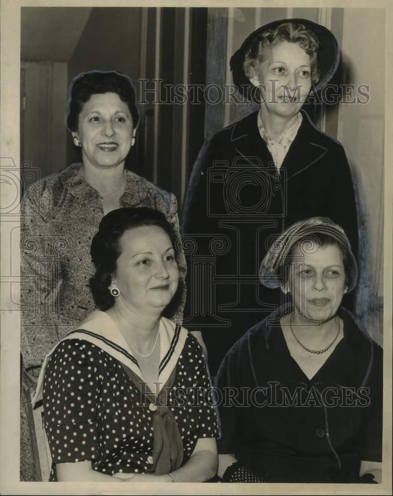Load image into Gallery viewer, 1958 Press Photo New Orleans Hadassah Night Group Officers - nox29394
