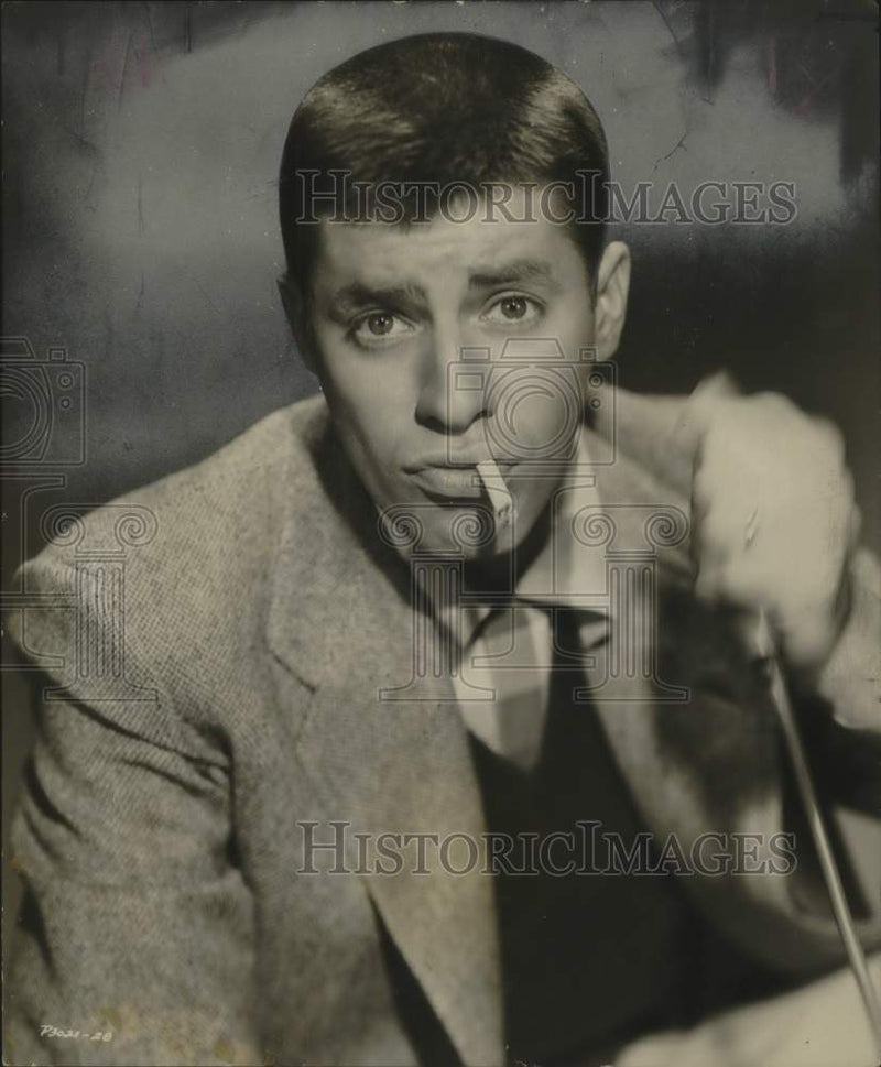 Load image into Gallery viewer, 1952 Press Photo Comedian Jerry Lewis - nox29499
