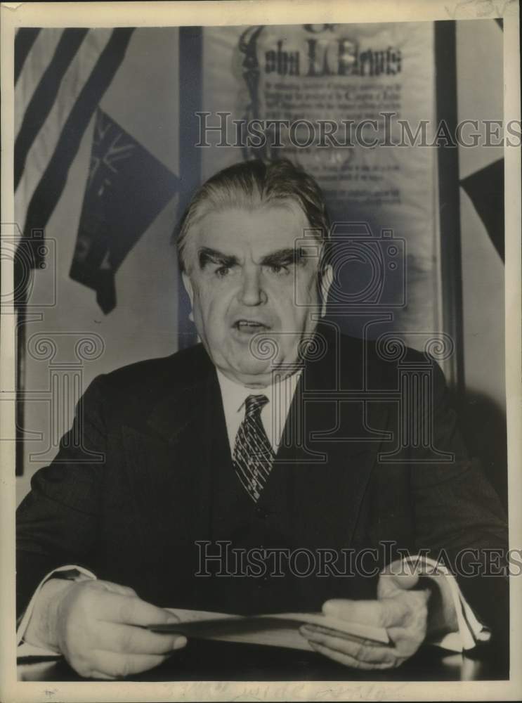 1946 Press Photo United Mine Workers President Tells Press He Called Off Strike