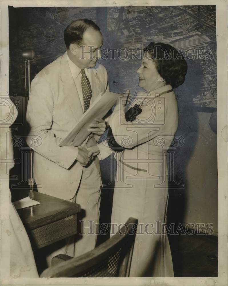 1956 Press Photo New Orleans City Hall Switchboard Operator Honored by Mayor