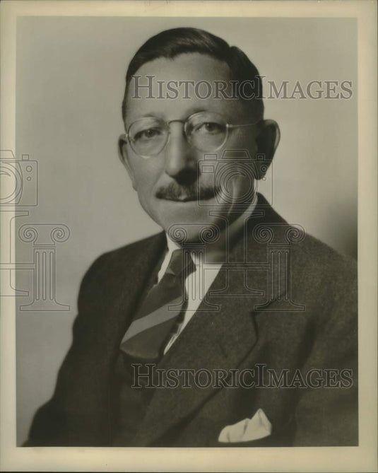 1951 Press Photo Best-Selling Author Henry C. Link - nox29570