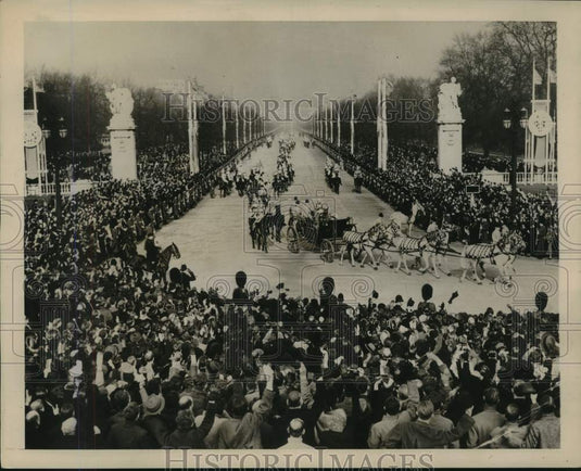 1951 Press Photo Royal Parade in London, England - nox29641