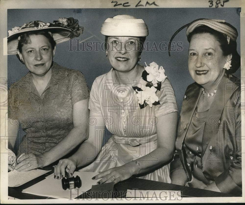 Load image into Gallery viewer, 1956 Press Photo Orleans Parish Medical Society Auxiliary Officers - nox29677
