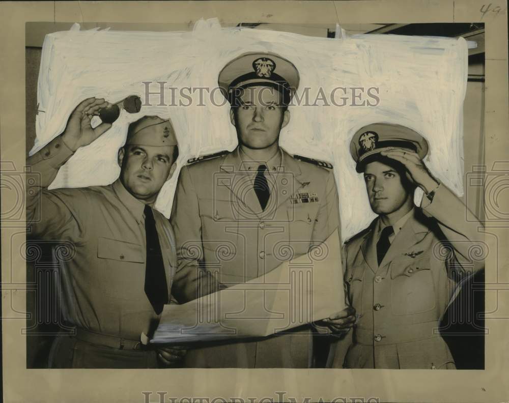 1950 Press Photo Team of Navy Hurricane Hunting Specialists - nox29785