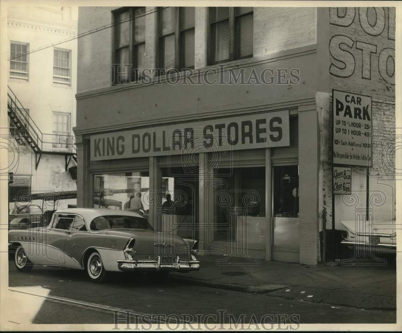 Load image into Gallery viewer, 1959 Press Photo King Dollar Stores, New Orleans - nox29987
