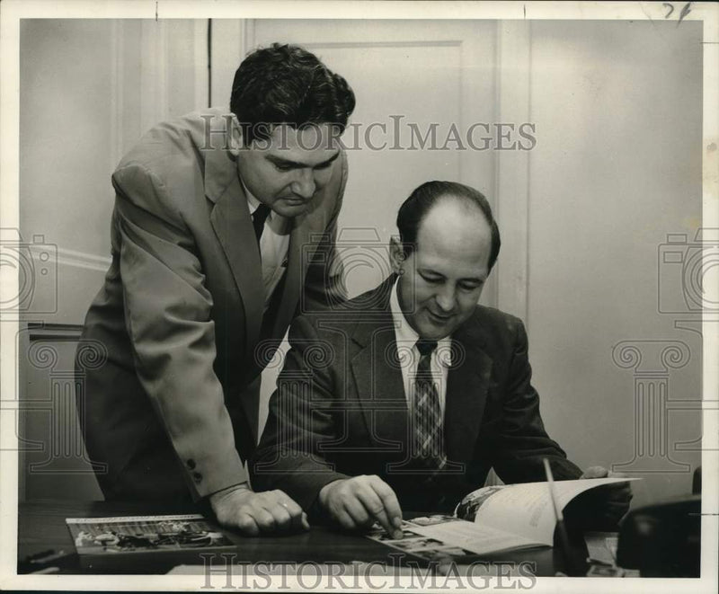 Load image into Gallery viewer, 1954 Press Photo Greater New Orleans Educational TV Foundation Chairmen
