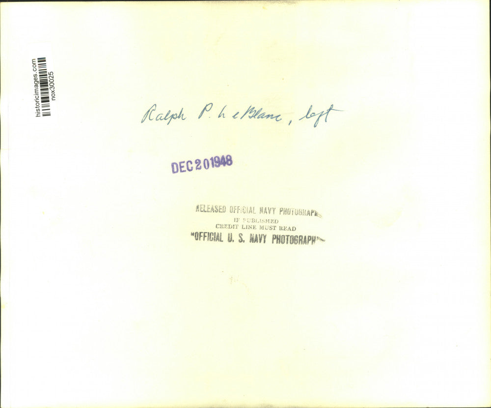 1948 Press Photo Ralph Pheblanc speaks to a Naval Aviation recruiter - nox30025