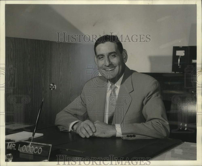 Load image into Gallery viewer, 1959 Press Photo Hibernia National Bank manager S.R. Lococo, Jefferson branch
