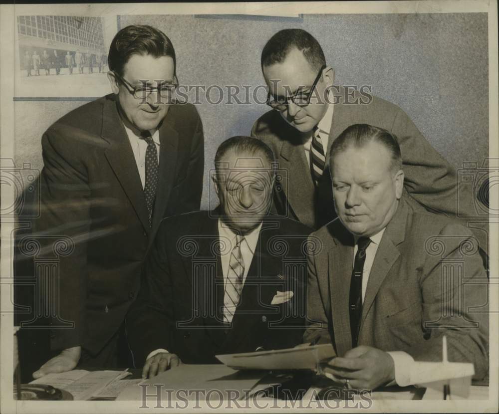 1958 Press Photo Library, City Officials Plan "Fines Forgiveness Week"
