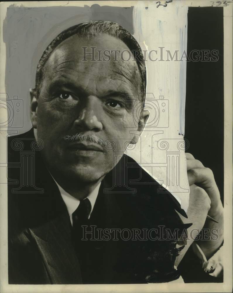 Load image into Gallery viewer, 1953 Press Photo Playwright-Director-Producer Joshua Logan - nox30468
