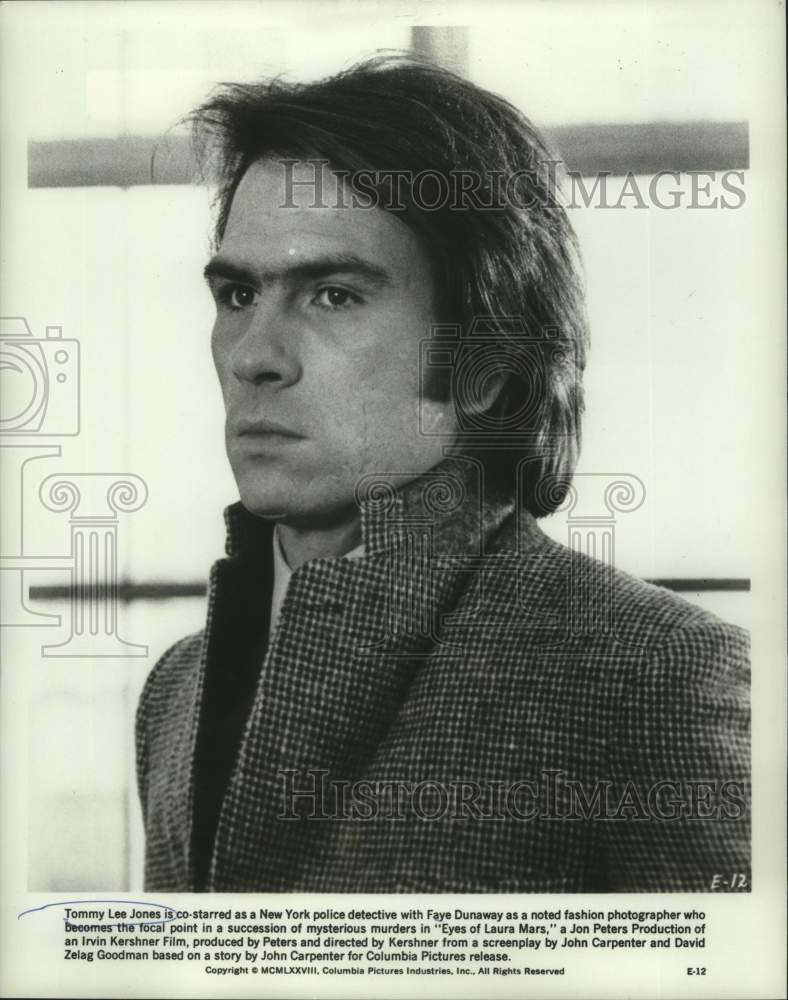 1978 Press Photo Actor Tommy Lee Jones of "Eyes of Laura Mars" - nox30946