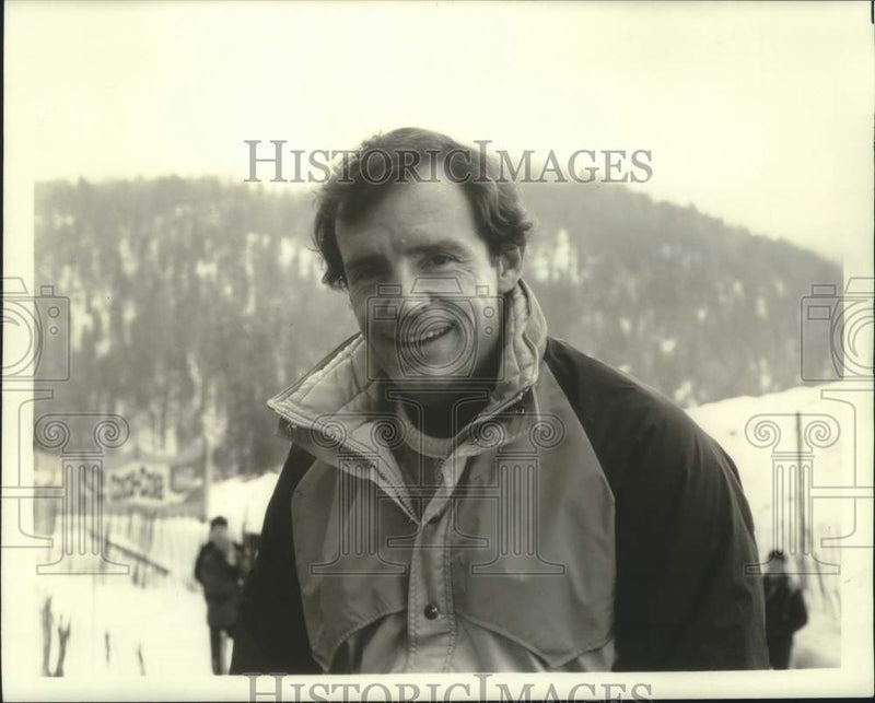 Load image into Gallery viewer, 1981 Press Photo Olympic Champion Jean-Claude Killy in "The Amazing World"
