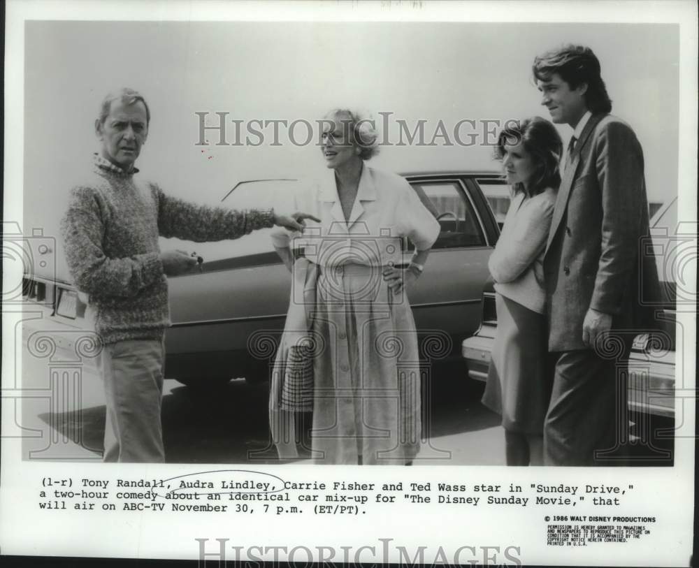 1986 Press Photo Audra Lindley & her co-stars in a scene from "Sunday Drive"