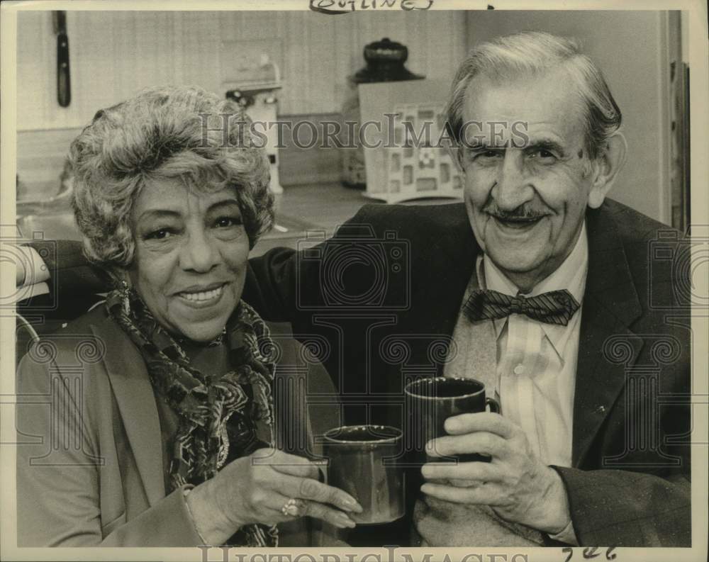 1976 Press Photo Actors Zara Cully, Victor Killian in "The Jeffersons"