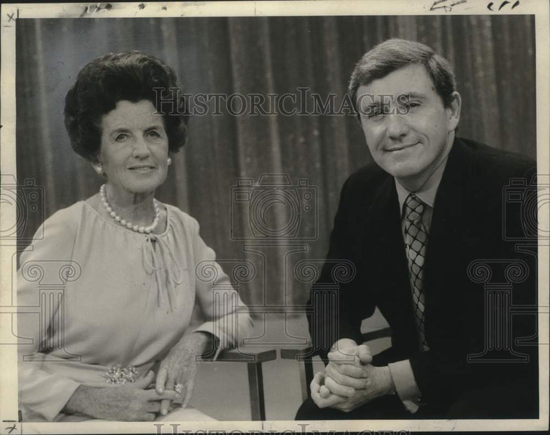 Load image into Gallery viewer, 1969 Press Photo Rose Kennedy being interviewed on a talk show. - nox31436
