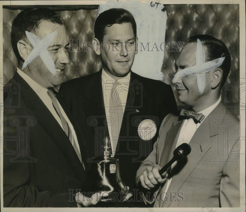 Load image into Gallery viewer, 1953 Press Photo Chamber of Commerce Sales Executives Council Officers
