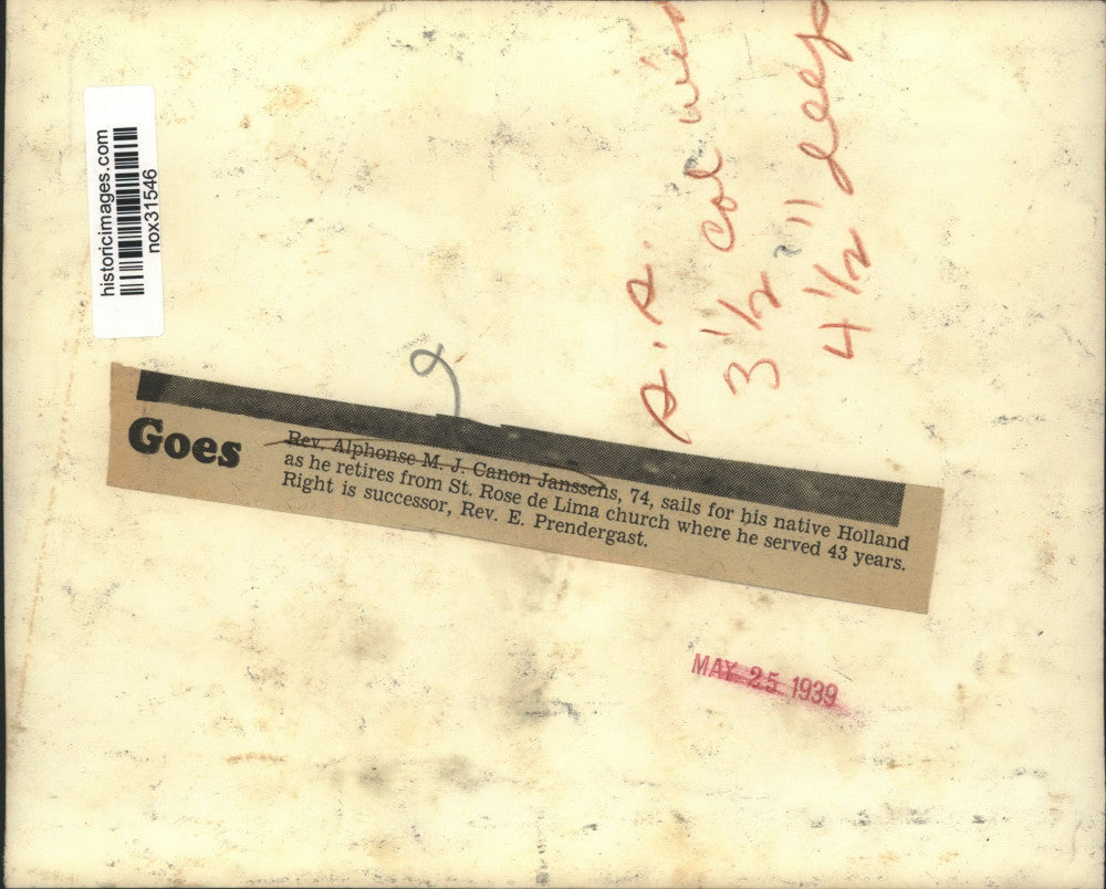 1939 Press Photo St. Rose de Lima Church Incoming/Outgoing Reverends - nox31546